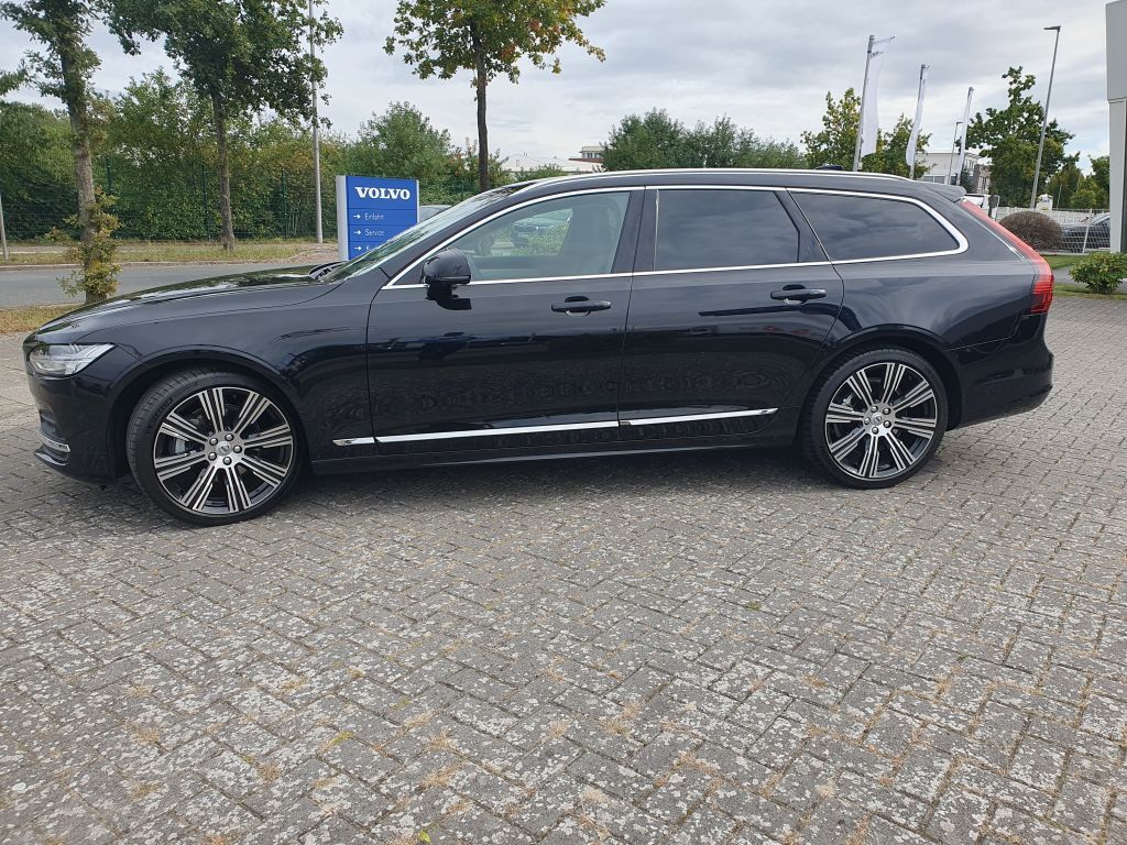 Volvo V90 2024