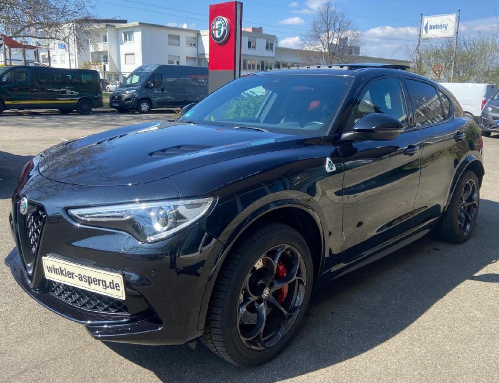 Alfa Romeo Stelvio 2023