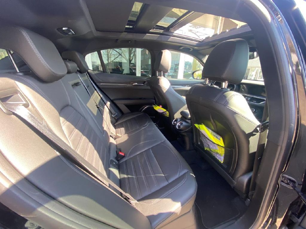 Alfa Romeo Stelvio 2023