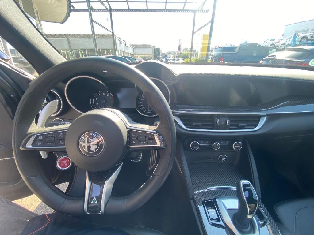 Alfa Romeo Stelvio 2023