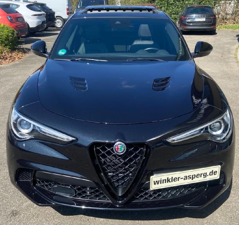 Alfa Romeo Stelvio 2023