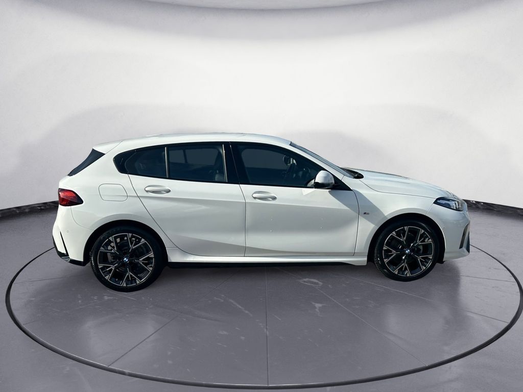 BMW 120 2024
