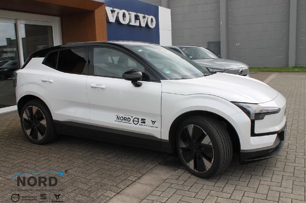 Volvo EX30 2024