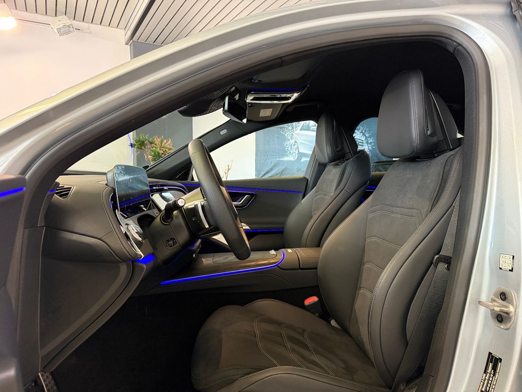 Mercedes-Benz E 300 2025