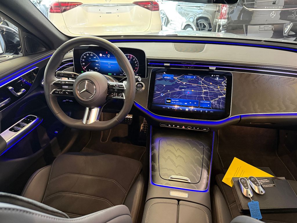 Mercedes-Benz E 300 2025