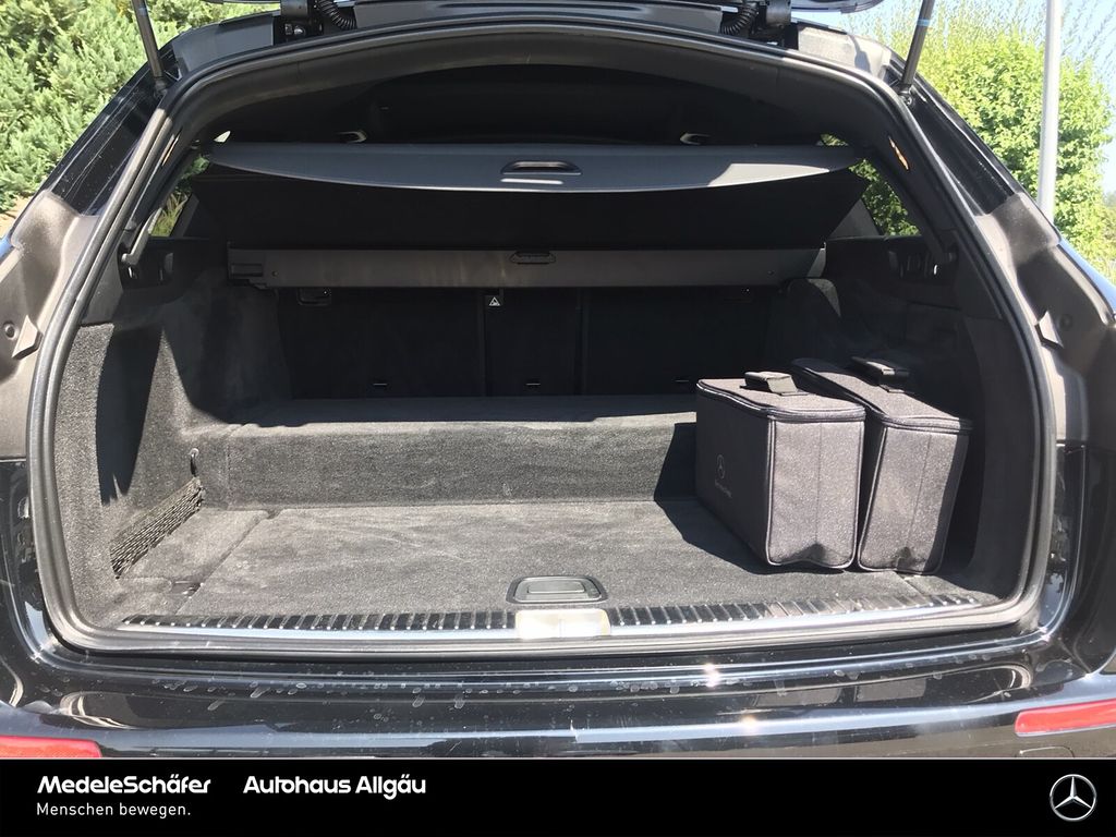 Mercedes-Benz E 300 2022