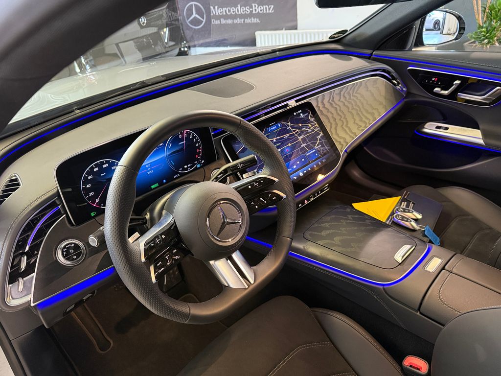 Mercedes-Benz E 300 2025