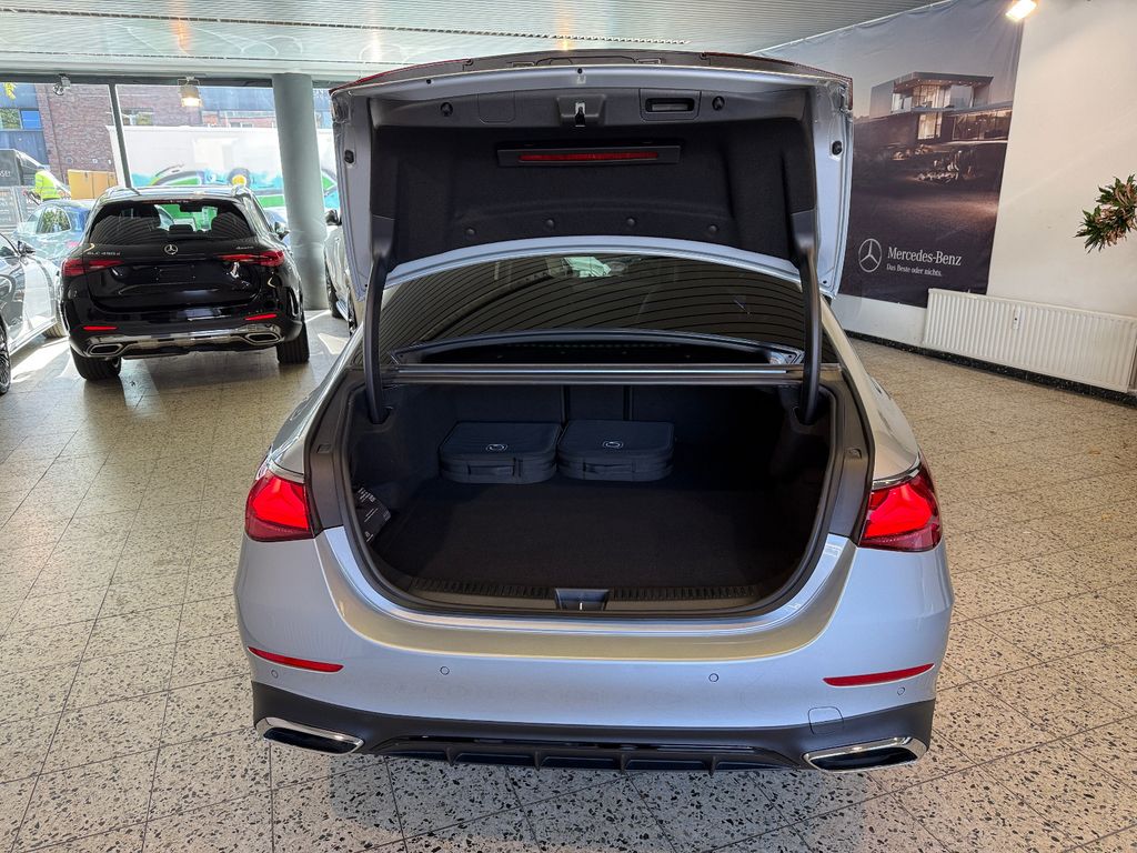 Mercedes-Benz E 300 2025