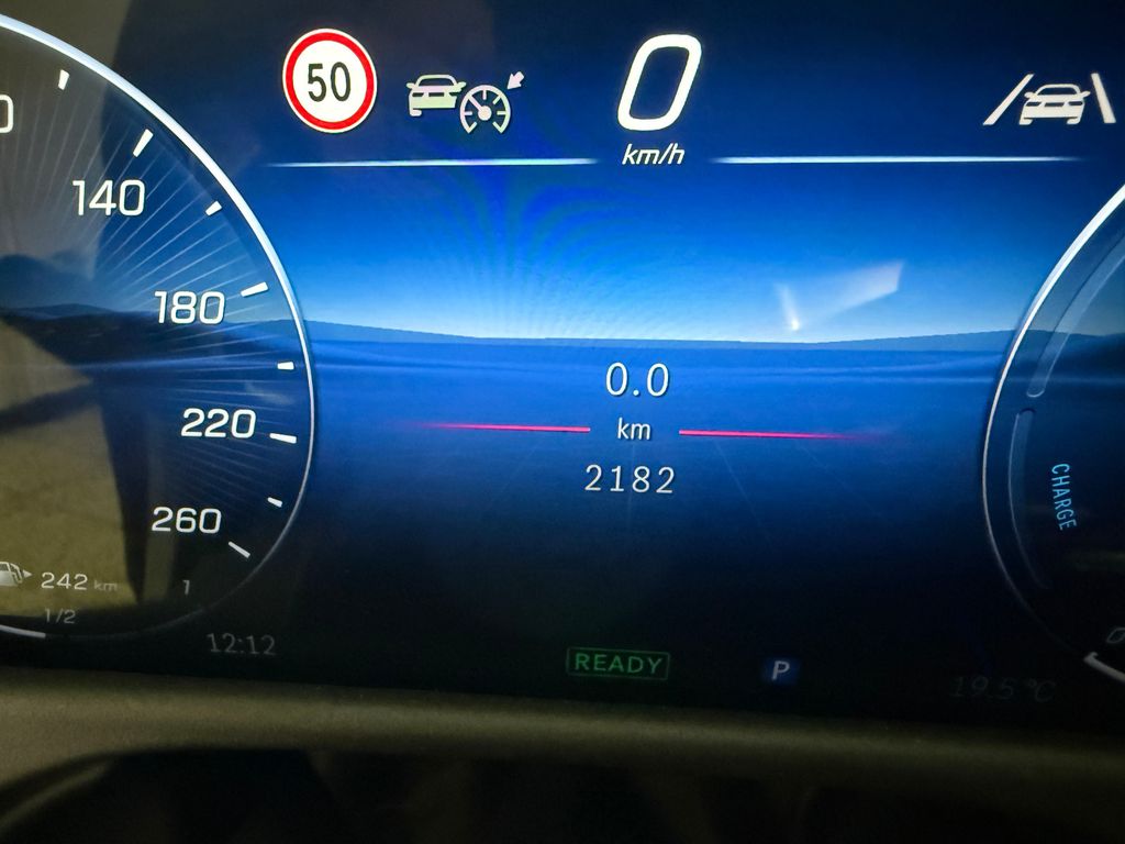 Mercedes-Benz E 300 2025