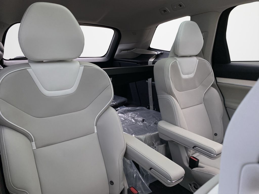 Volvo EX90