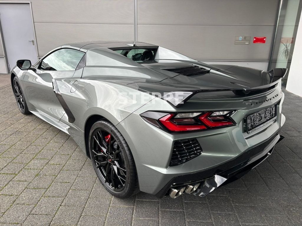 Corvette C8 2025