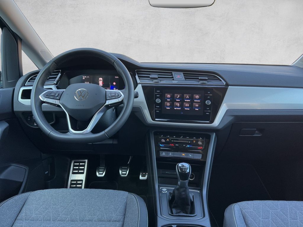 Volkswagen Touran 2024