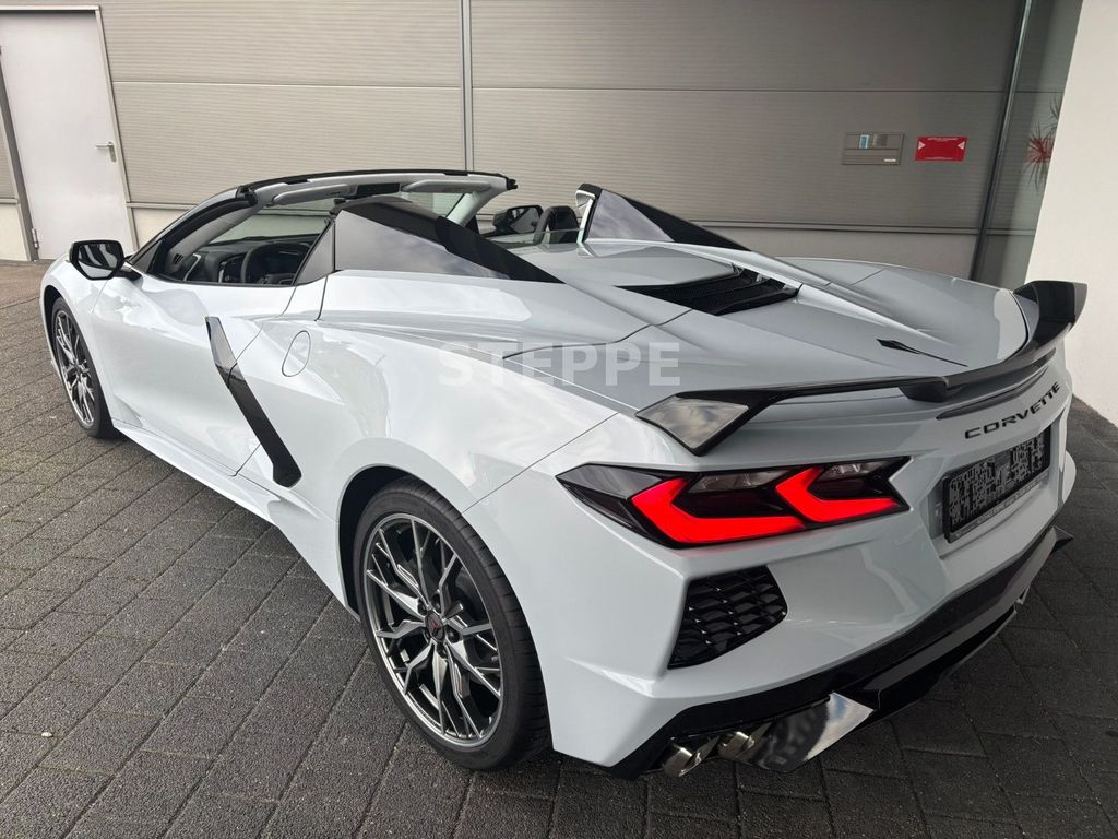 Corvette C8 2025