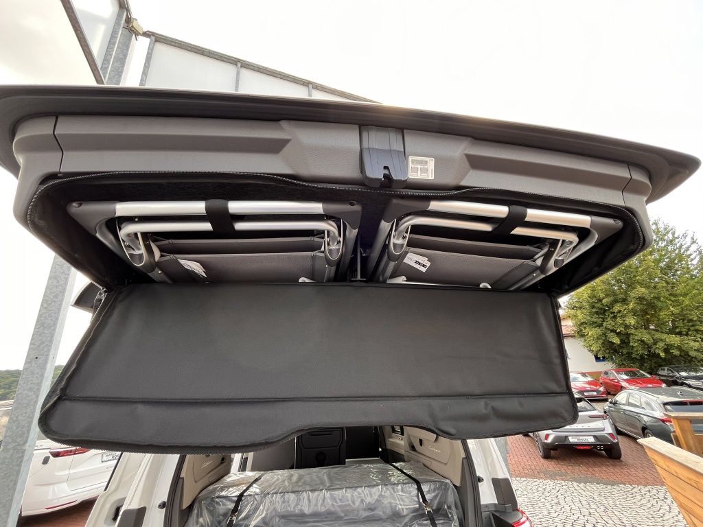 Volkswagen T7 California