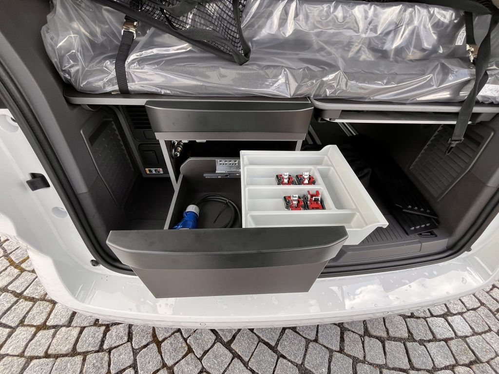 Volkswagen T7 California