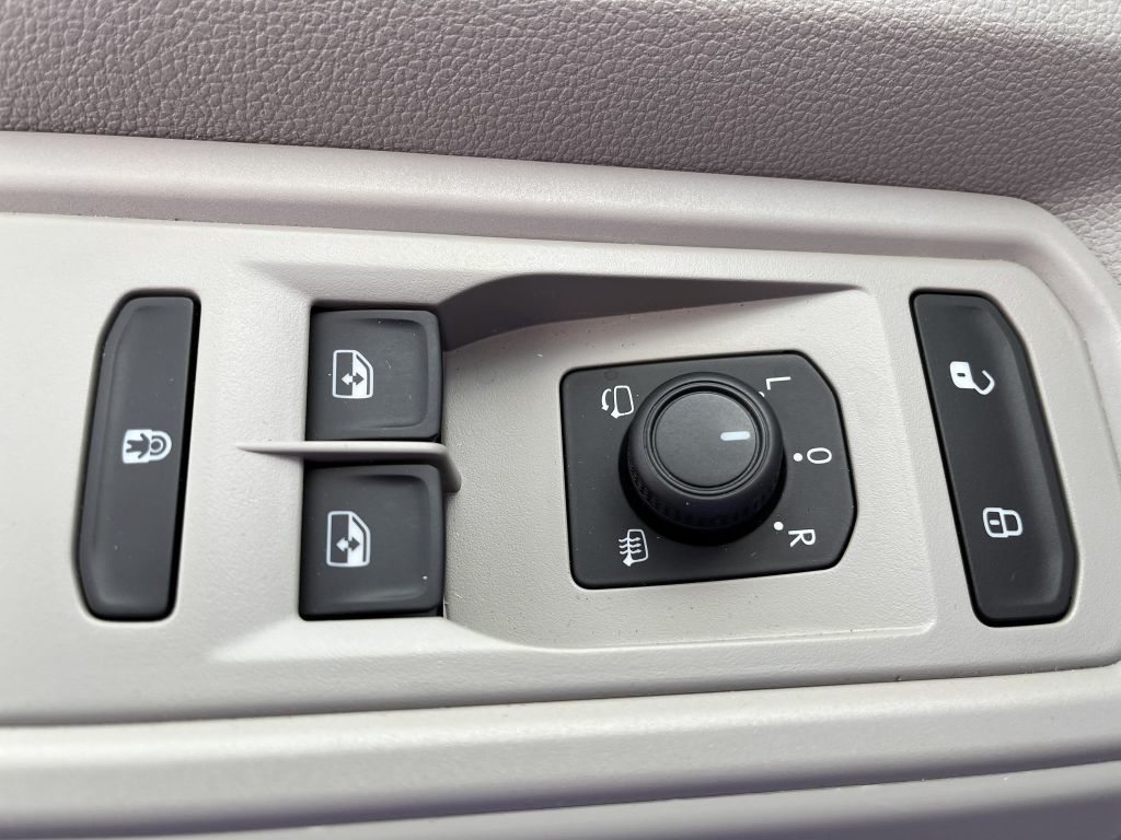 Volkswagen T7 California