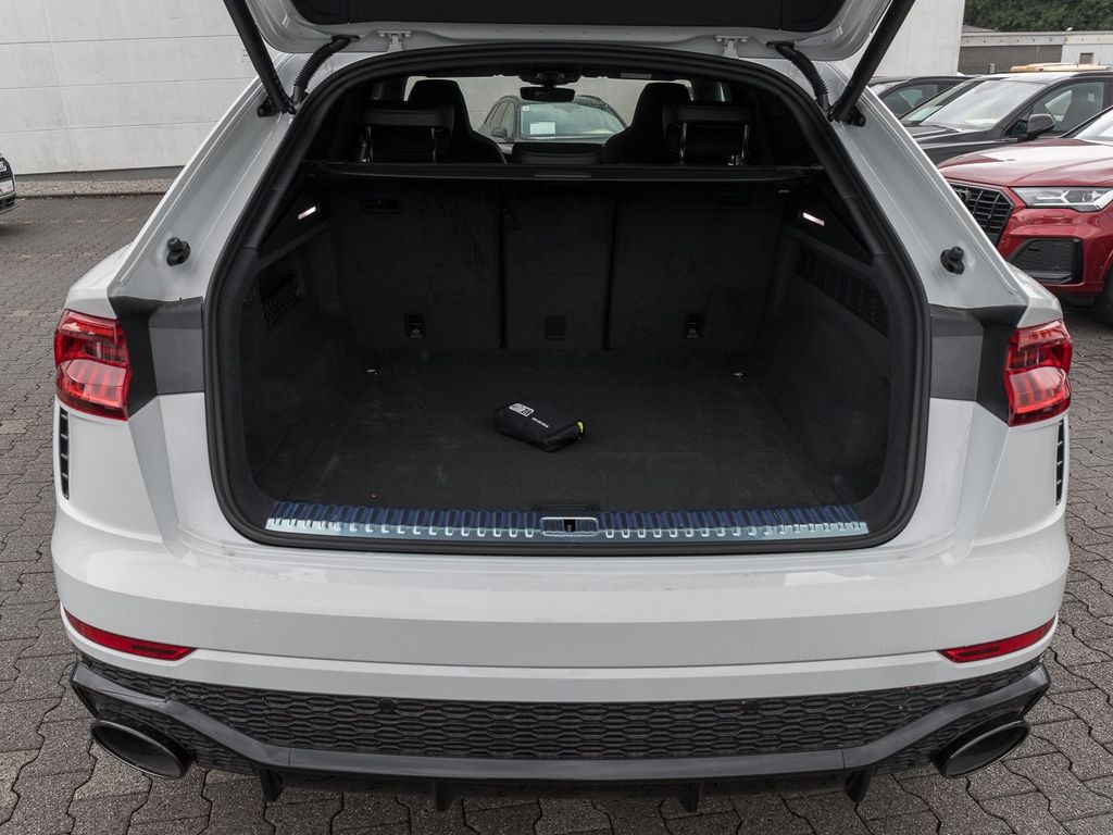 Audi RSQ8 2024