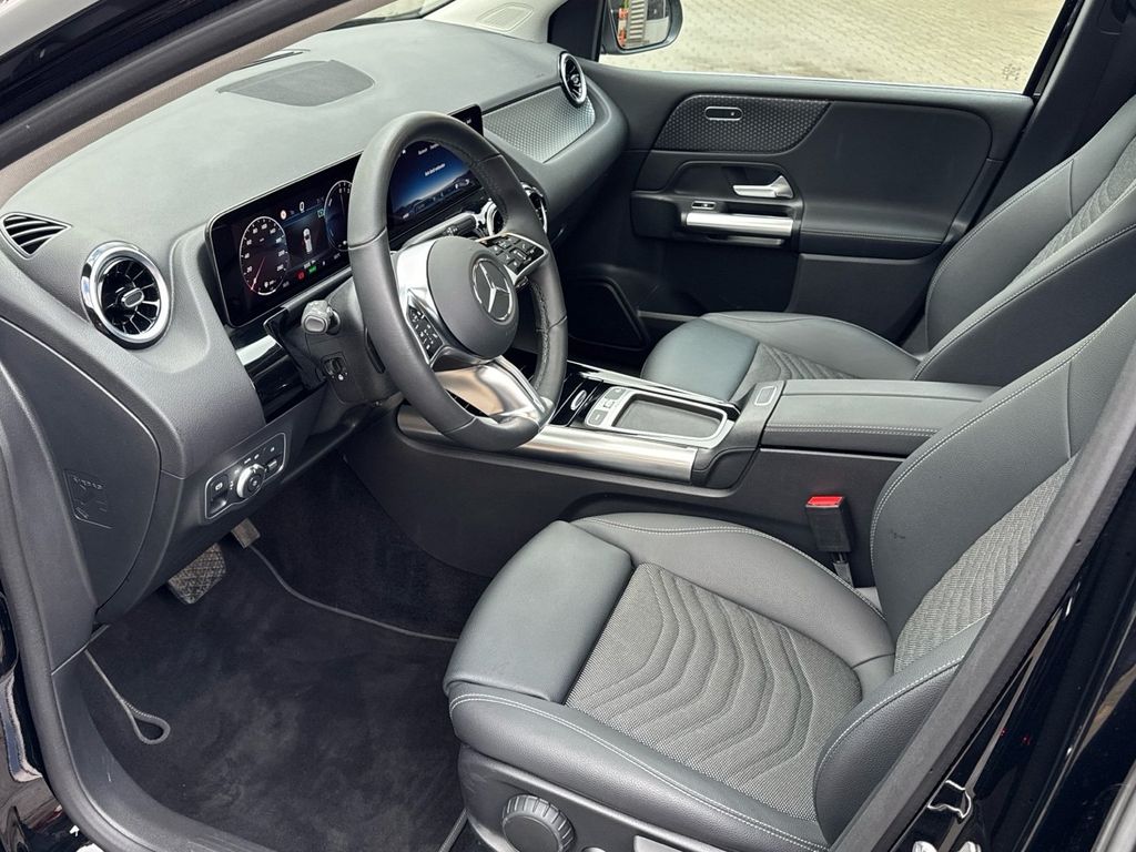 Mercedes-Benz B 250 2025