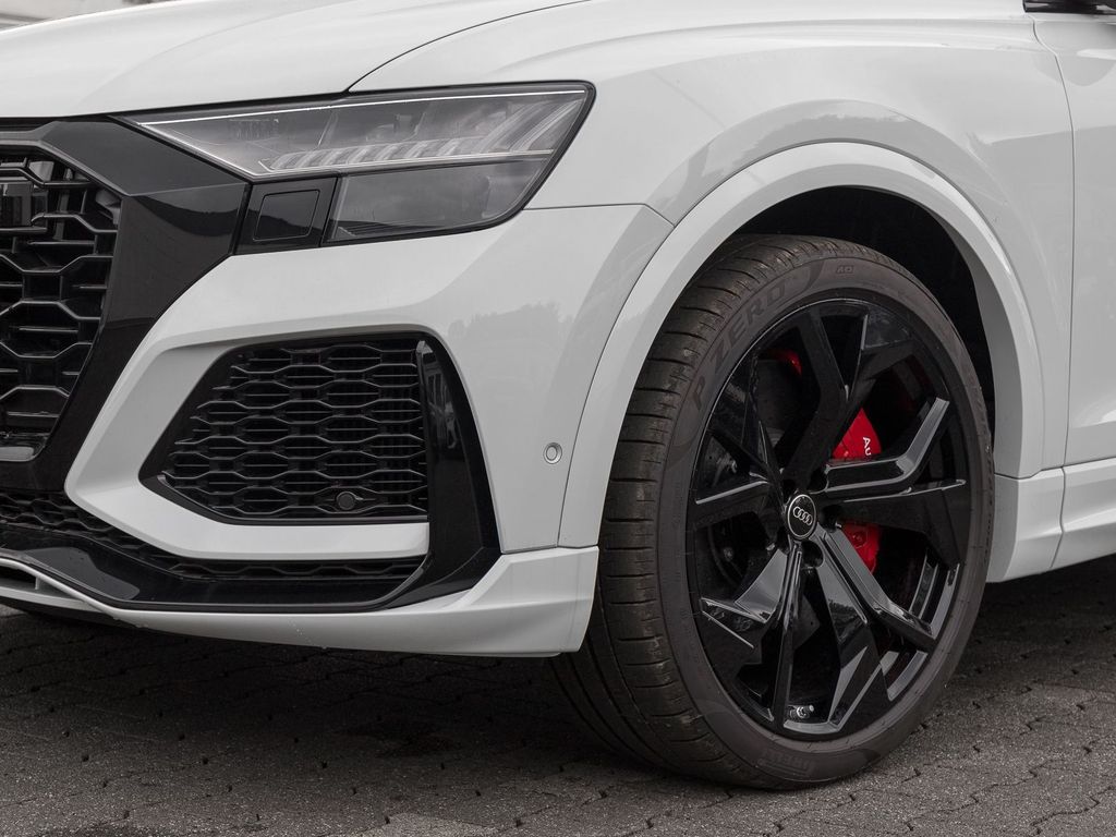 Audi RSQ8 2024