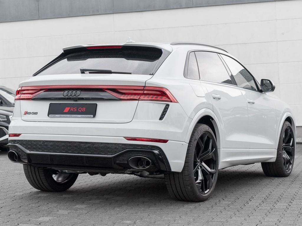 Audi RSQ8 2024