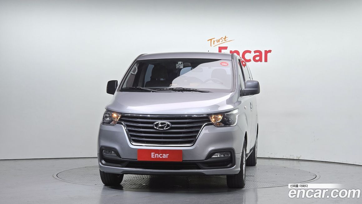 Hyundai Starex 2019