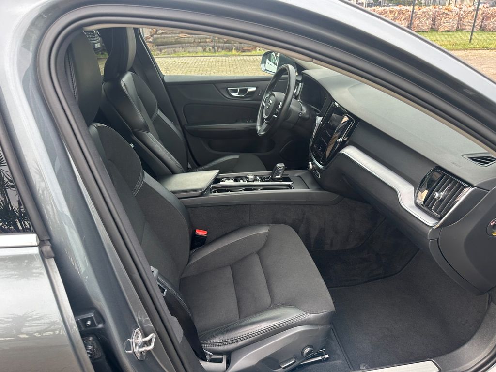 Volvo V60 2021