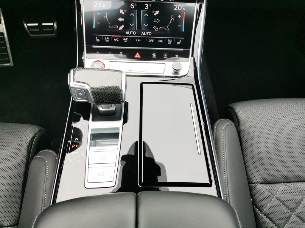 Audi S8 2023
