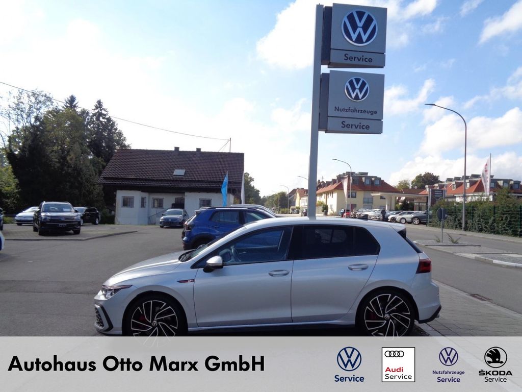 Volkswagen Golf 2024