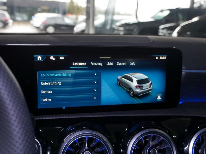 Mercedes-Benz A 200 2025