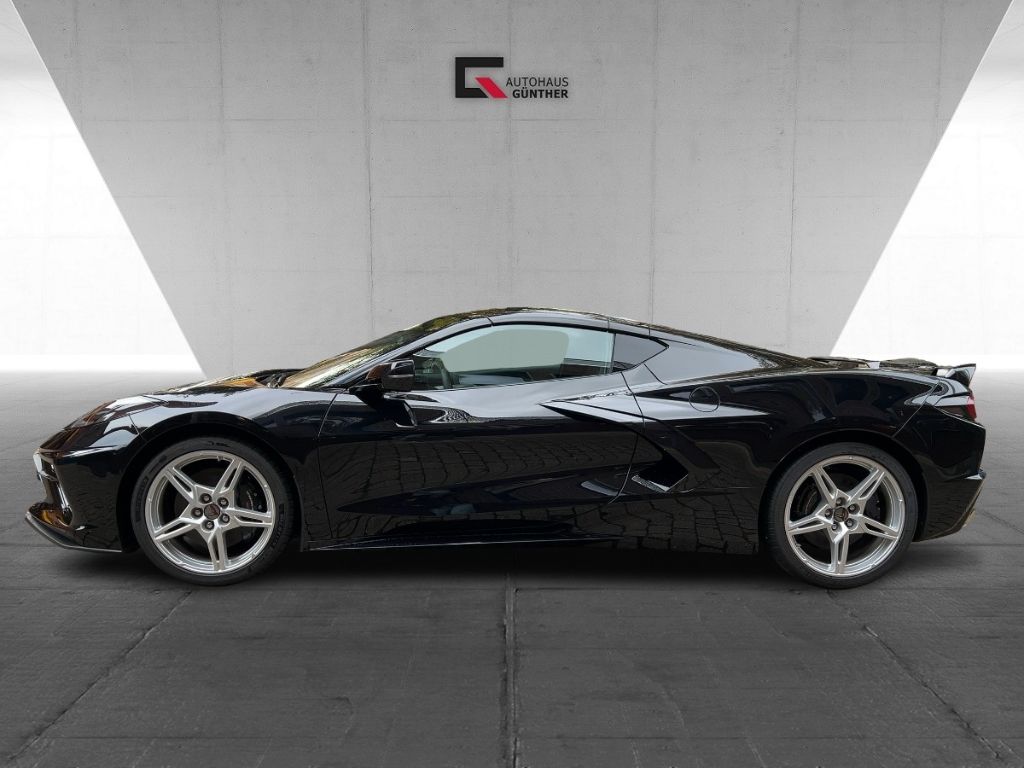 Corvette C8 2025