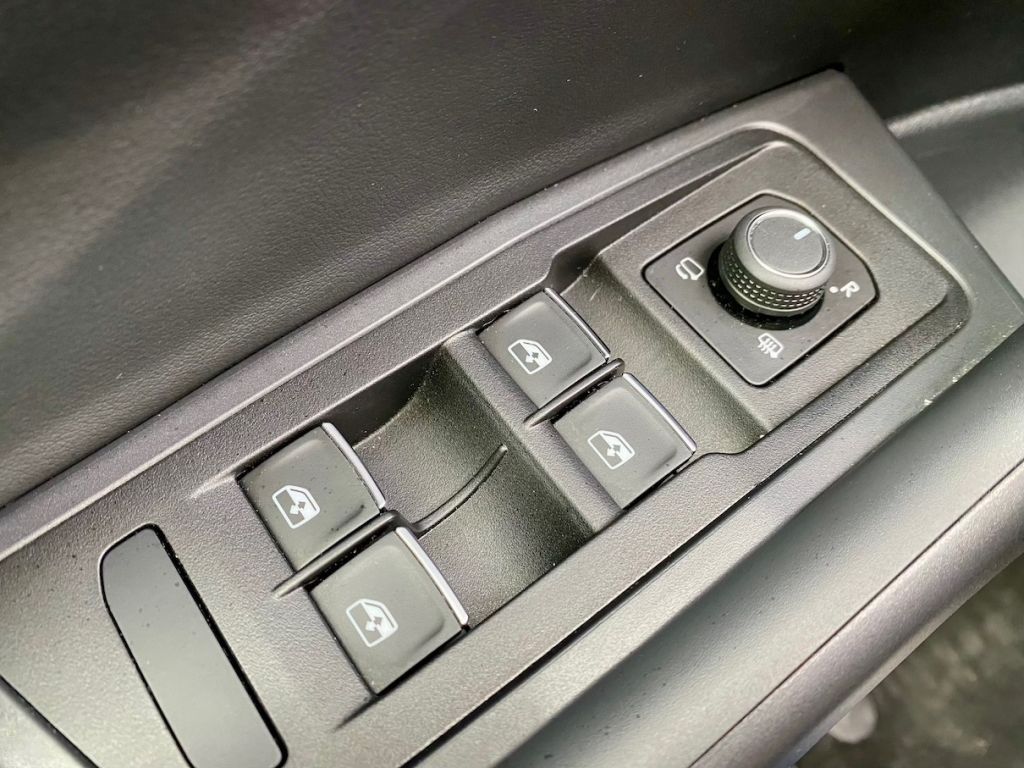 Volkswagen T-Roc 2024