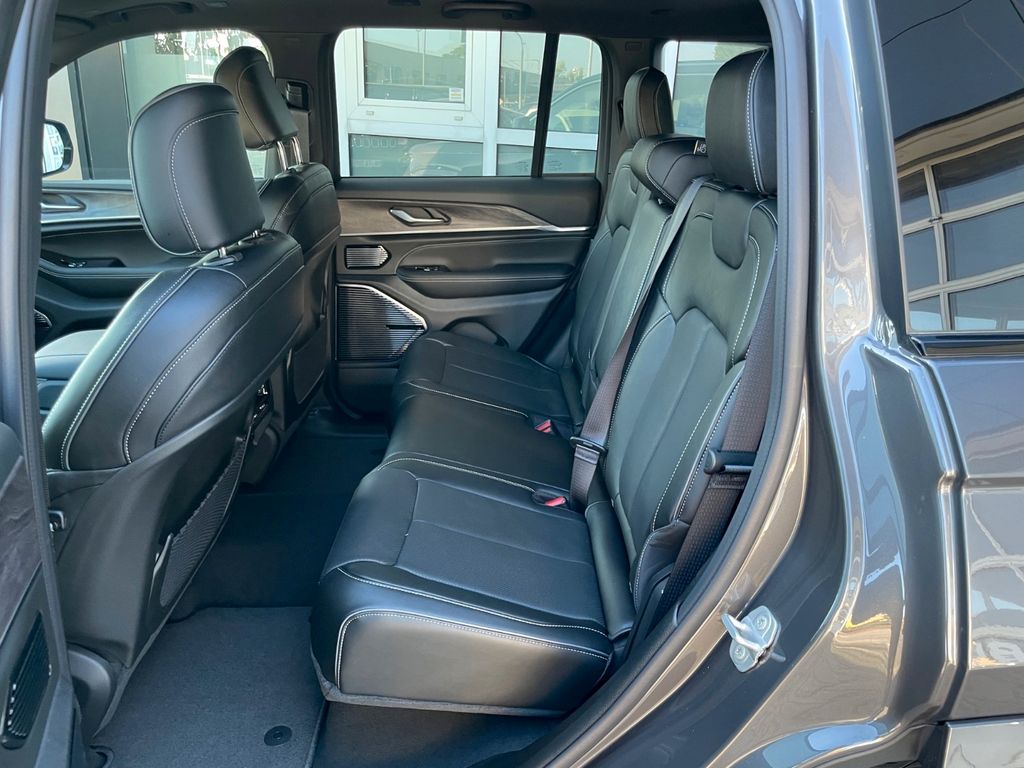 Jeep Grand Cherokee 2025