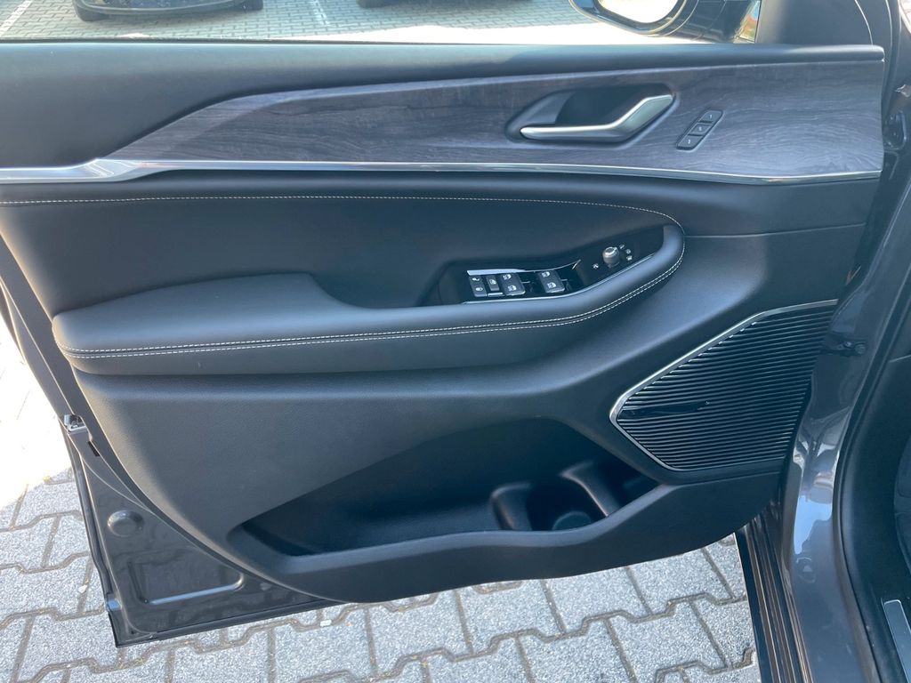 Jeep Grand Cherokee 2025