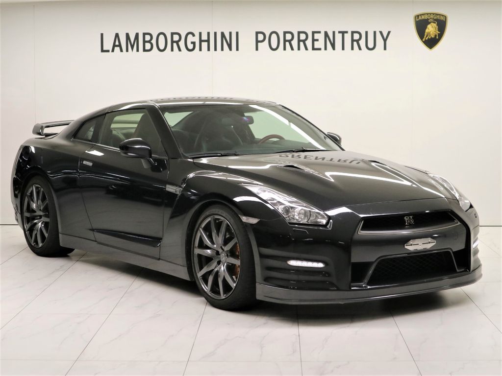 Nissan GT-R 2013