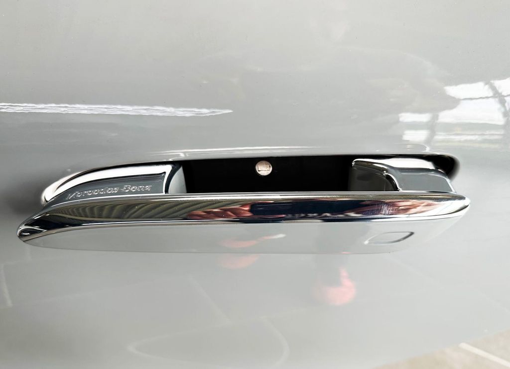 Mercedes-Benz SL 63 AMG 2023