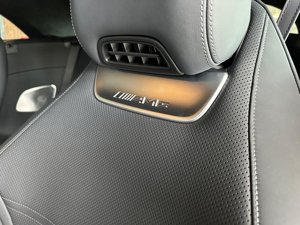 Mercedes-Benz SL 63 AMG 2023