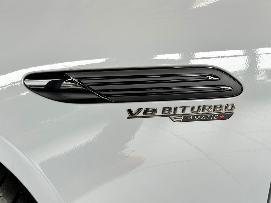 Mercedes-Benz SL 63 AMG 2023