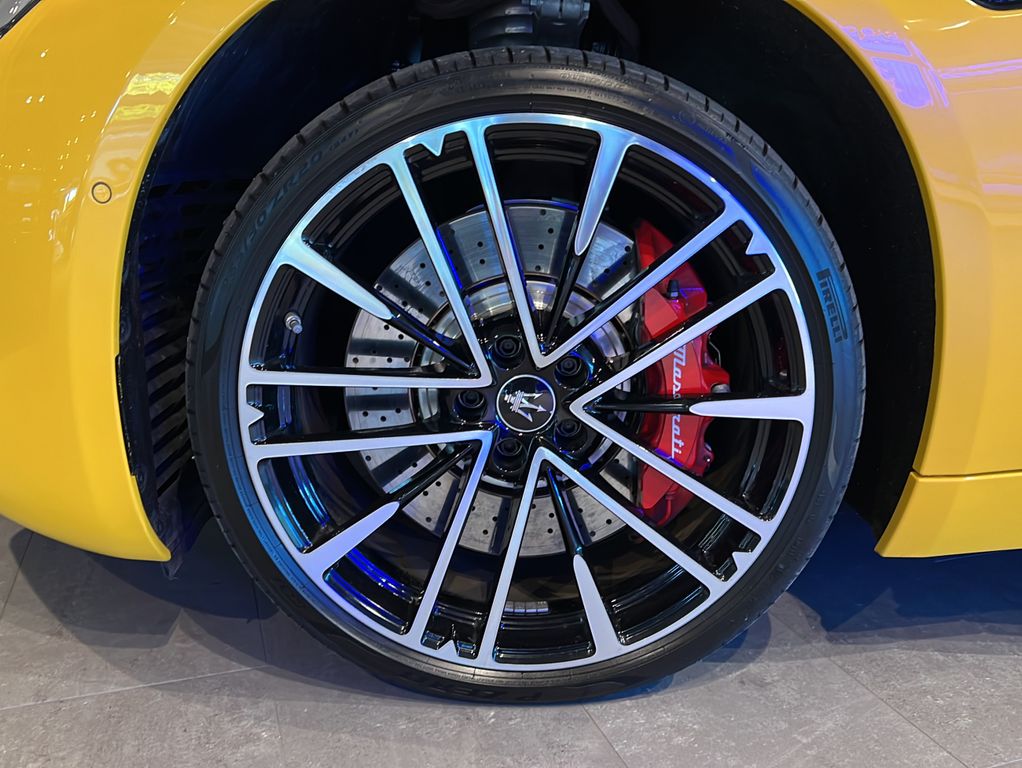 Maserati GranCabrio 2024