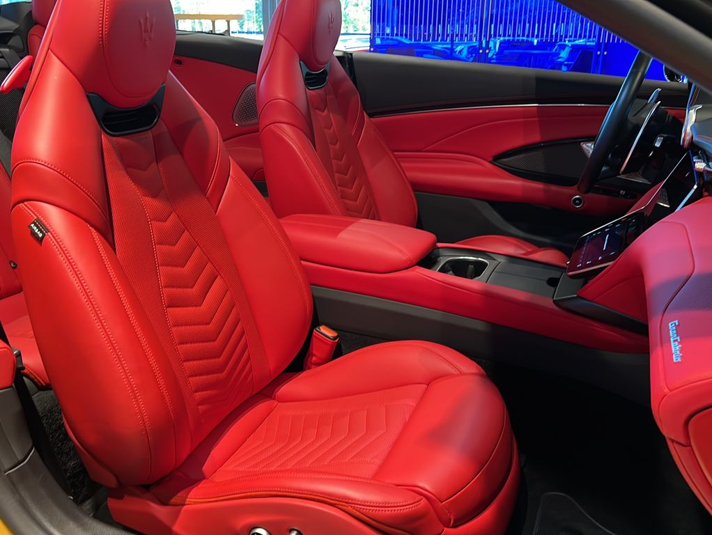Maserati GranCabrio 2024