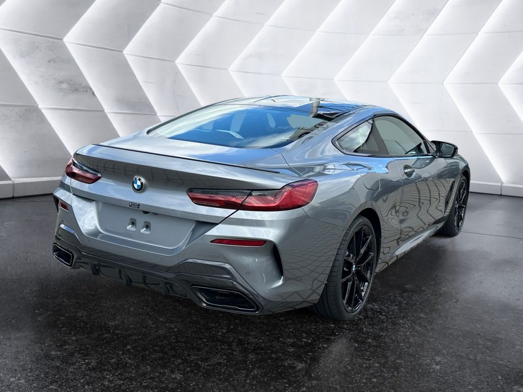 BMW M850 2025