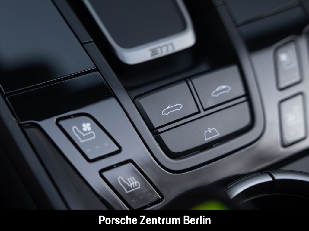 Porsche 992 2024
