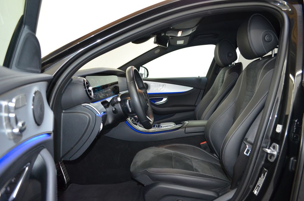 Mercedes-Benz E 300 2022