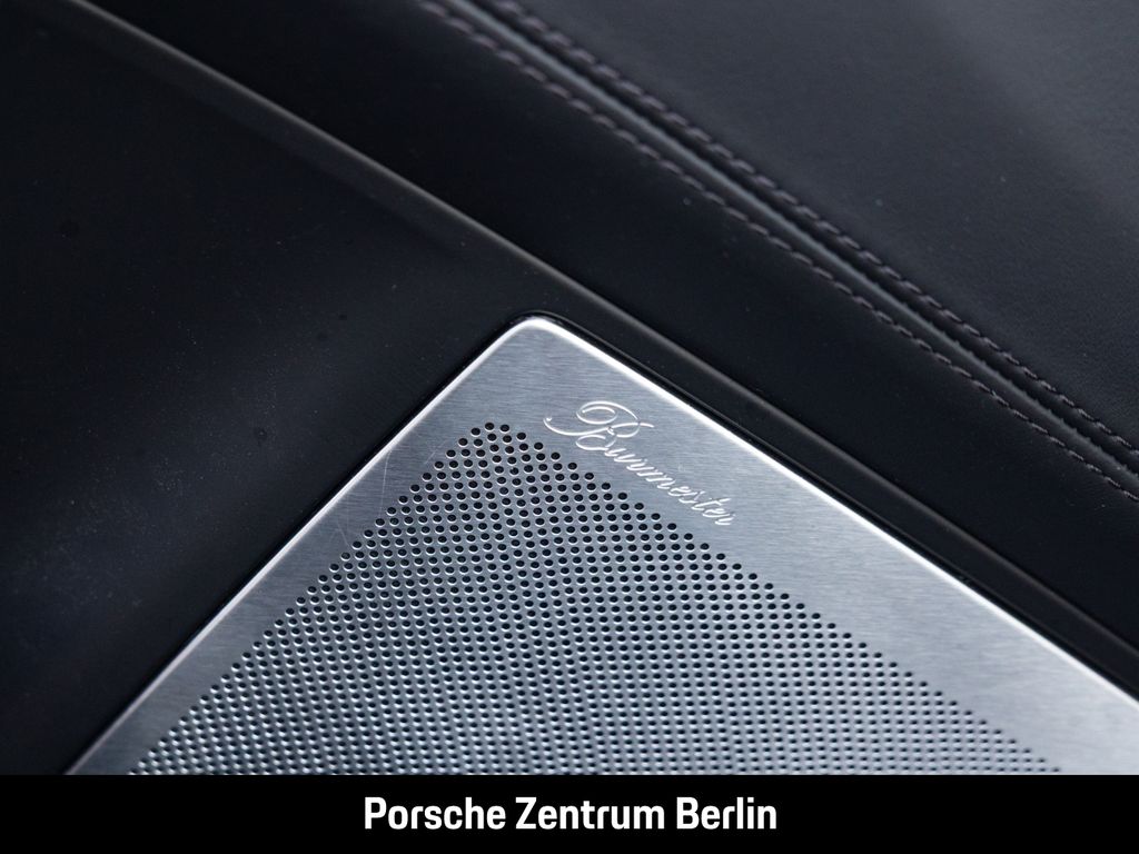 Porsche 992 2024