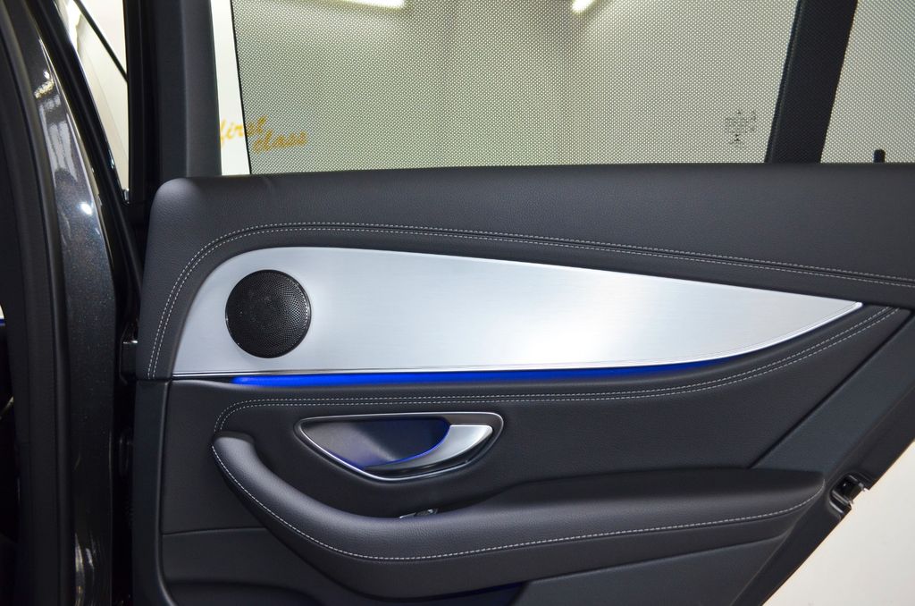 Mercedes-Benz E 300 2022