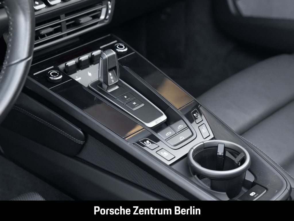 Porsche 992 2024