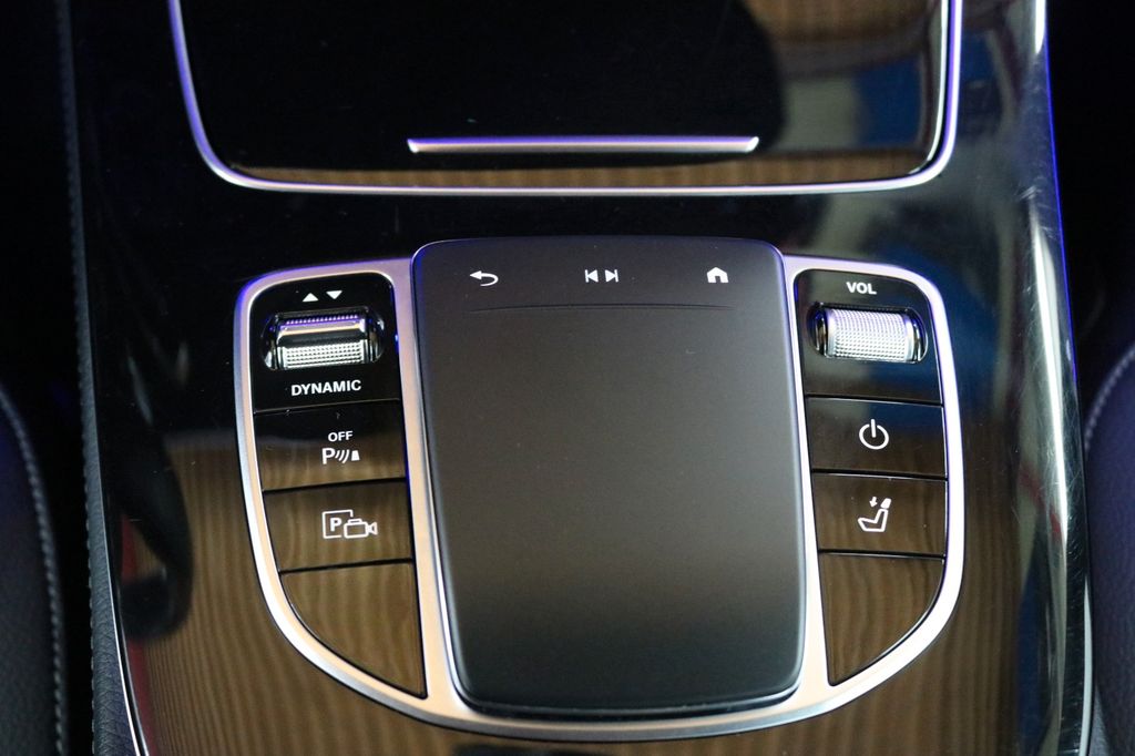 Mercedes-Benz E 300 2022