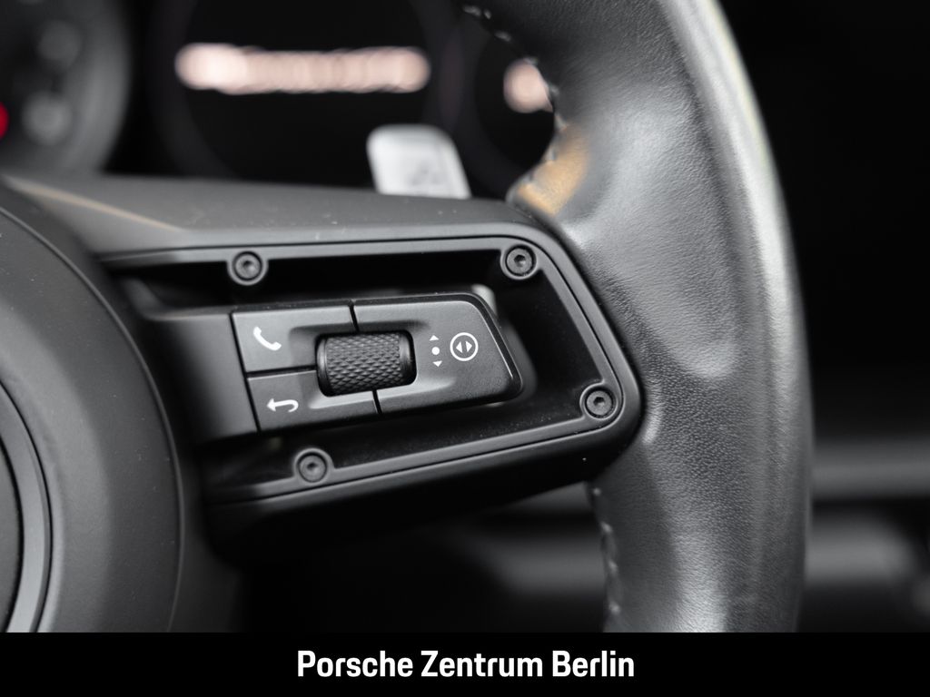 Porsche 992 2024