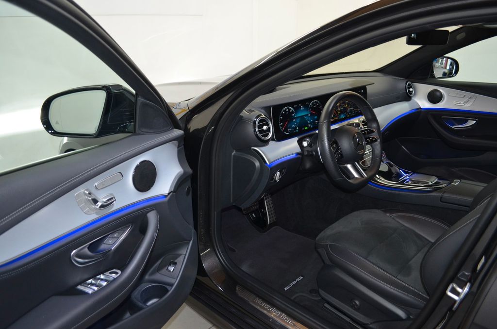 Mercedes-Benz E 300 2022