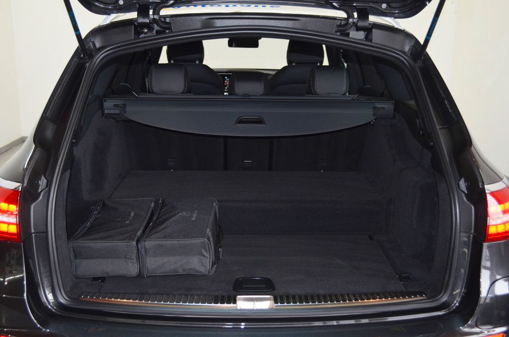 Mercedes-Benz E 300 2022