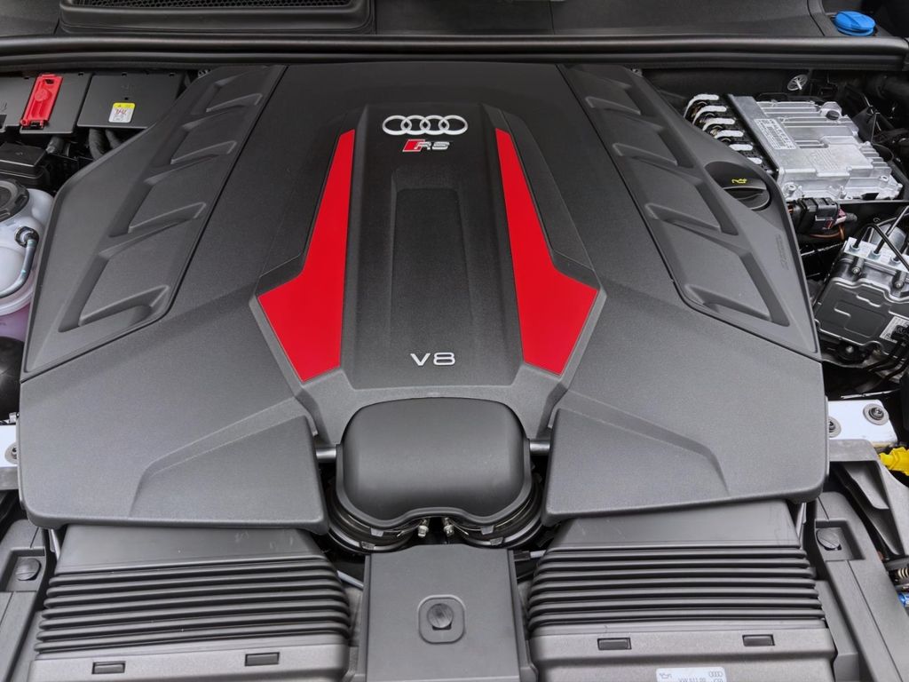Audi RSQ8 2025
